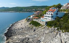 Family Friendly Apartments With A Swimming Pool Zavalatica, Korcula - 183